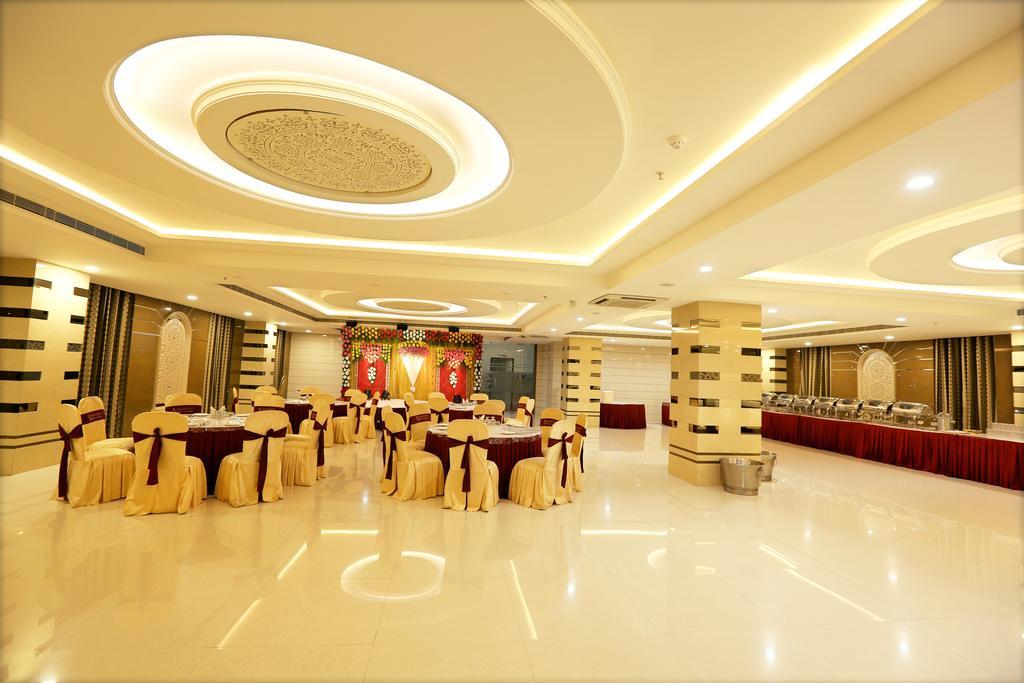 Hotel Sitara Grand Miyapur Hyderabad Luaran gambar