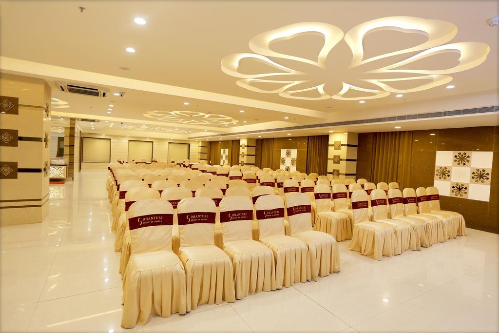 Hotel Sitara Grand Miyapur Hyderabad Luaran gambar