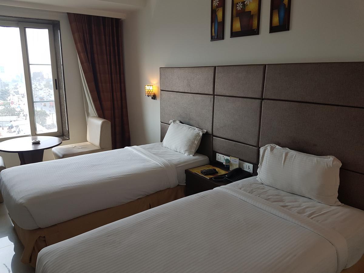 Hotel Sitara Grand Miyapur Hyderabad Luaran gambar