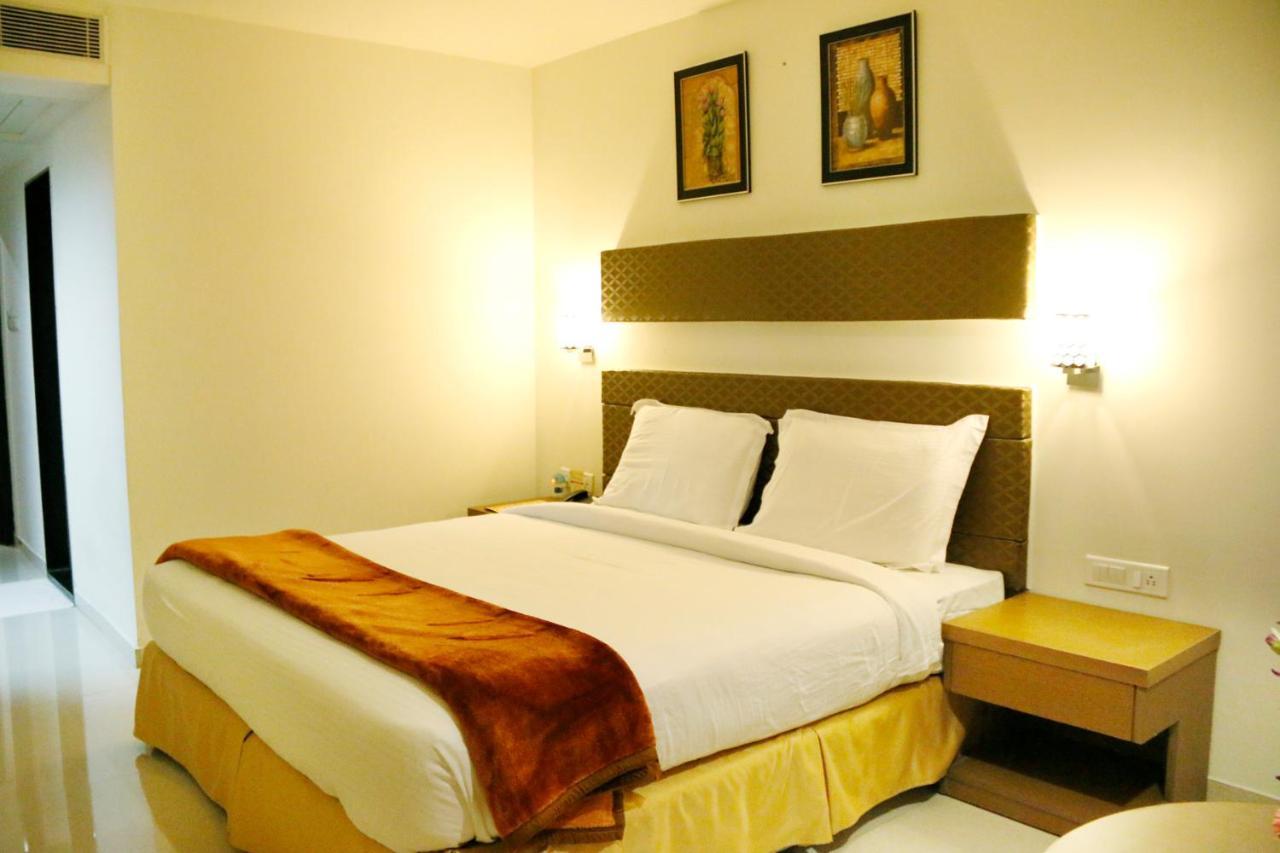 Hotel Sitara Grand Miyapur Hyderabad Luaran gambar