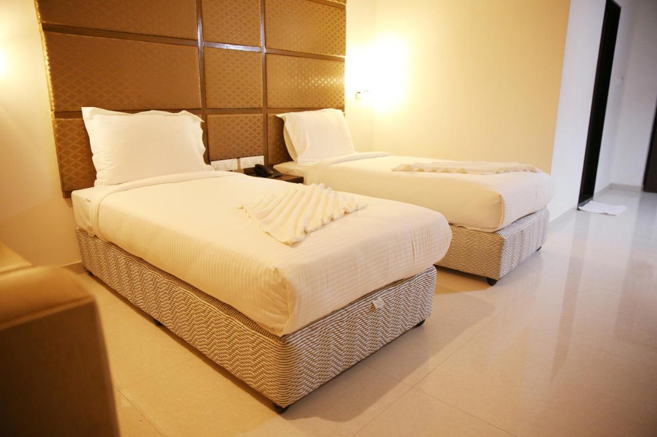Hotel Sitara Grand Miyapur Hyderabad Luaran gambar